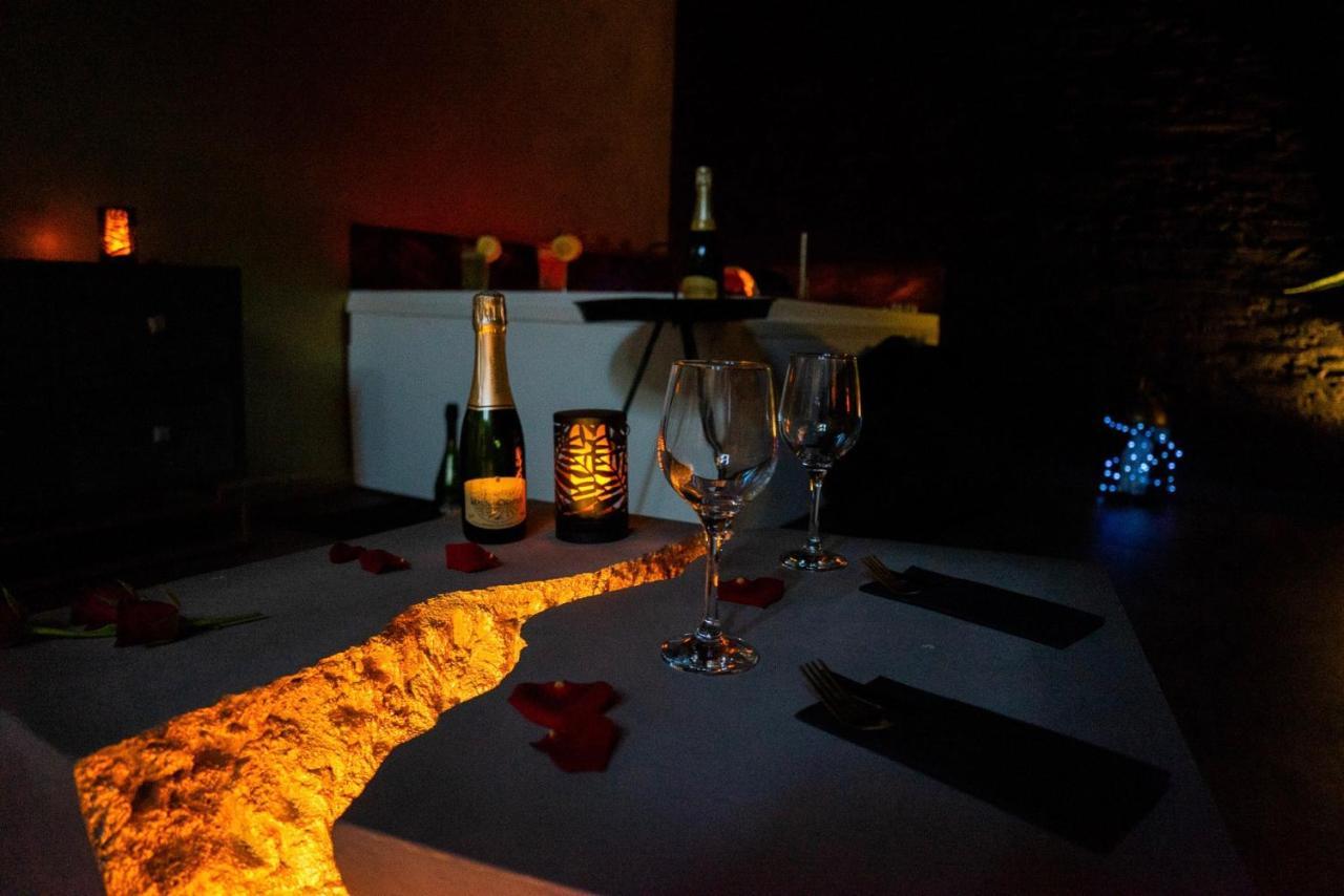Love Suites & Spa "Le Loft" Avec Jacuzzi Privatif Medis ภายนอก รูปภาพ