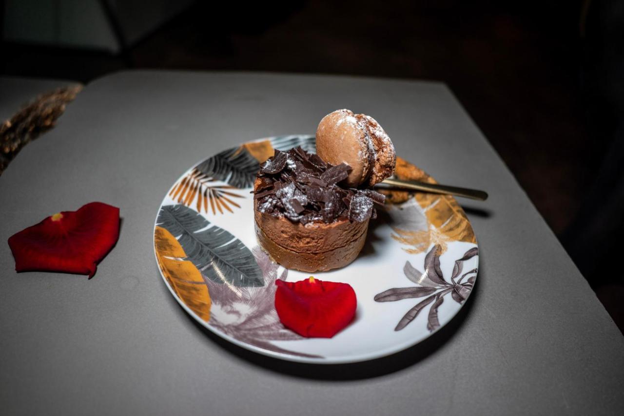 Love Suites & Spa "Le Loft" Avec Jacuzzi Privatif Medis ภายนอก รูปภาพ