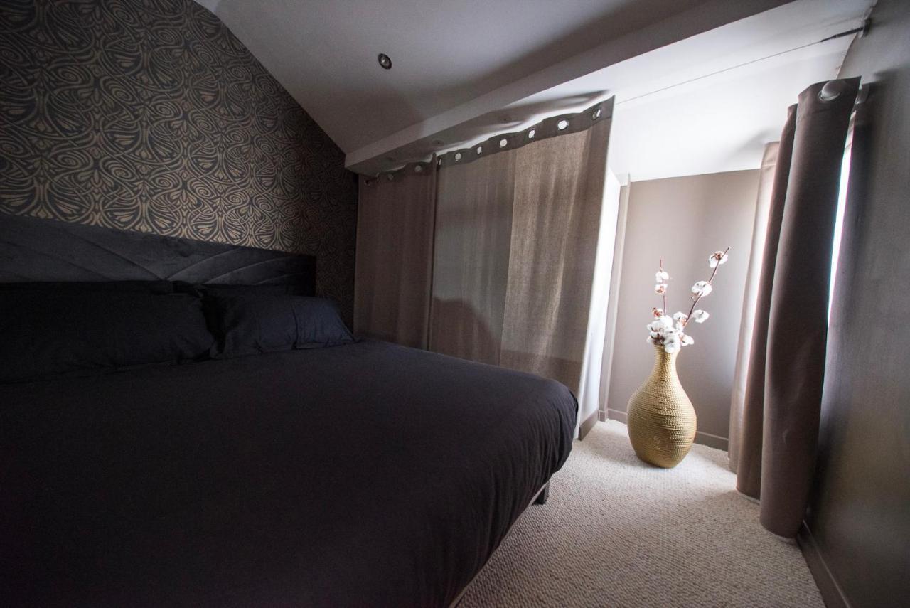 Love Suites & Spa "Le Loft" Avec Jacuzzi Privatif Medis ภายนอก รูปภาพ